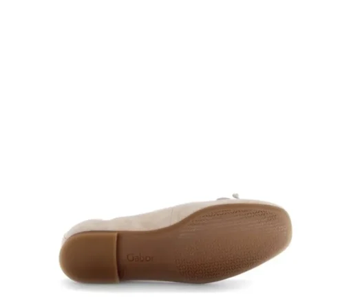 Elegante ballerina beige