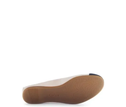 Elegante ballerina beige