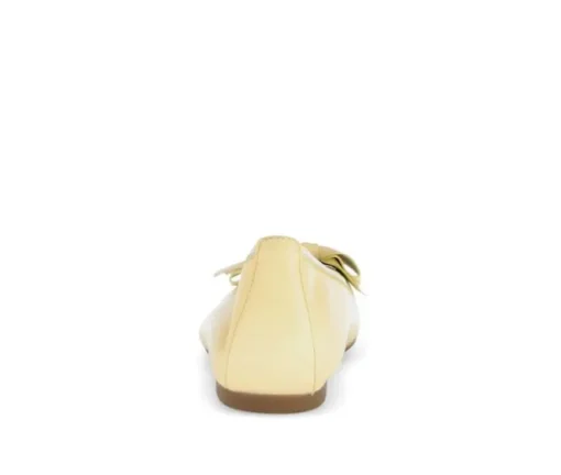 Elegante ballerina geel