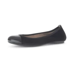 Elegante ballerina zwart