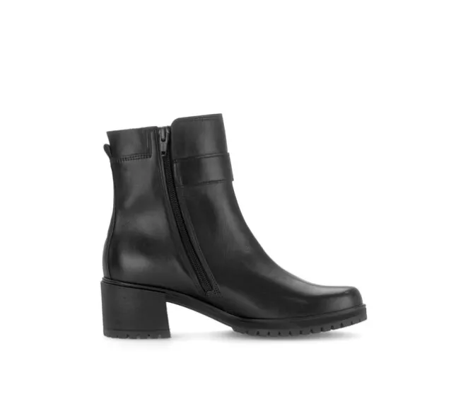 Enkellaarsjes op plateau zwart