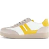 Lage sneaker beige