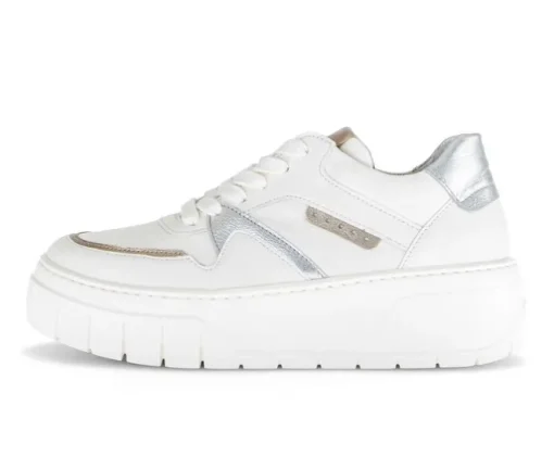 Lage sneaker crème