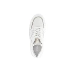 Lage sneaker crème