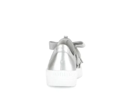 Lage sneaker zilver
