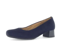 Pump op plateauzool blauw