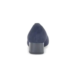 Pump op plateauzool blauw