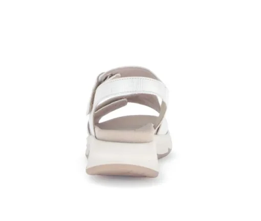 Sandal met riempjes goud