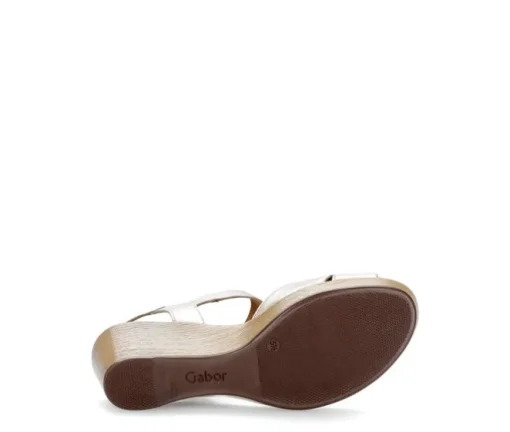 Sandal met riempjes goud