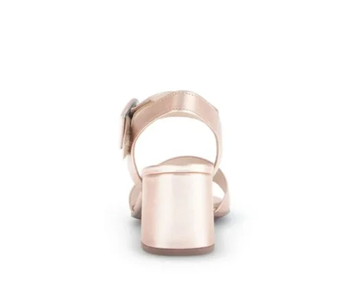 Sandal met riempjes rose