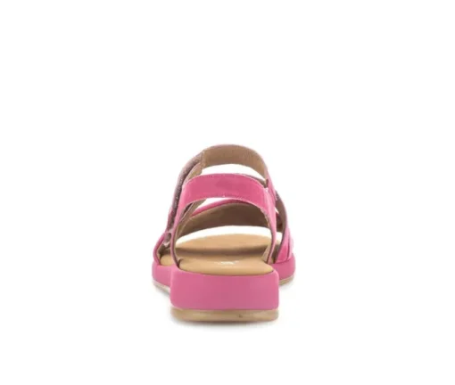 Sandal met riempjes roze