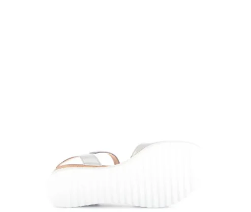 Sandal met riempjes zilver
