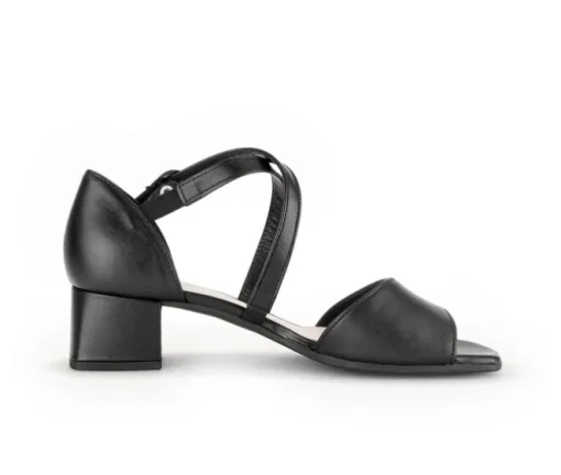 Sandal met riempjes zwart