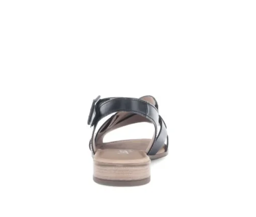 Sandal met riempjes zwart
