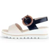 Sandale met plateauzool beige
