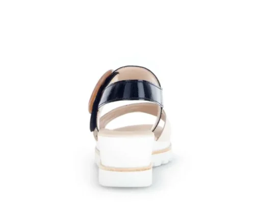 Sandale met plateauzool beige