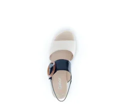 Sandale met plateauzool beige