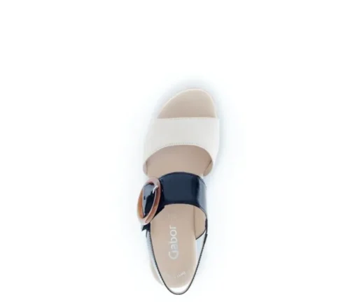 Sandale met plateauzool beige