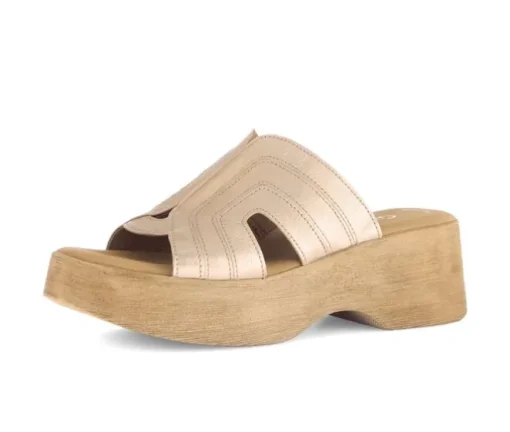 Sandale met plateauzool goud