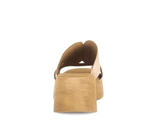 Sandale met plateauzool goud