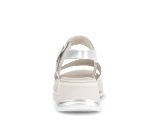 Sandale met plateauzool zilver