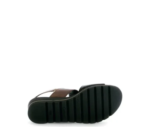 Sandale met plateauzool zwart