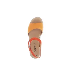 Sandaleno met sleehak oranje