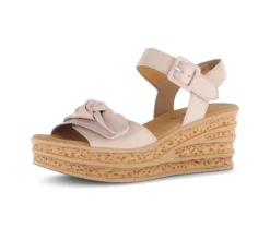 Sandaleno met sleehak rose