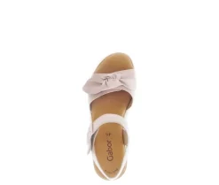 Sandaleno met sleehak rose